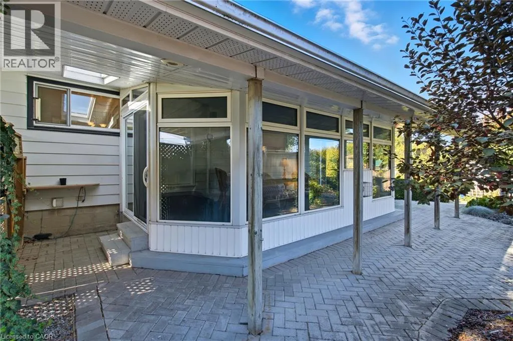 106 FIELDING Crescent