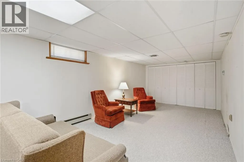 106 FIELDING Crescent