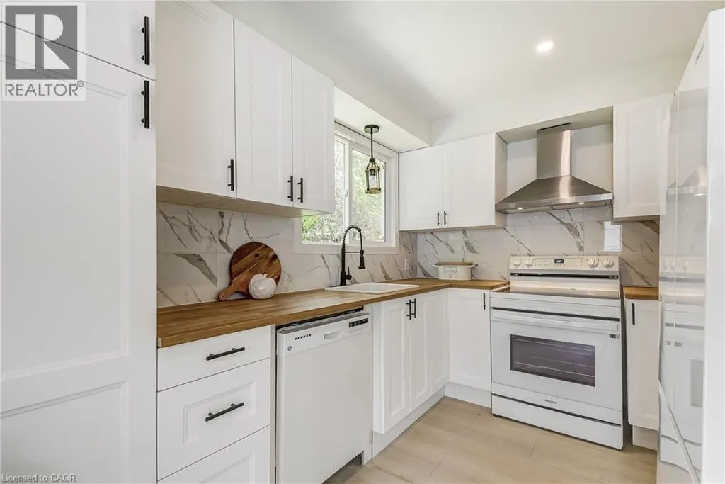 82 WEST 1ST Street