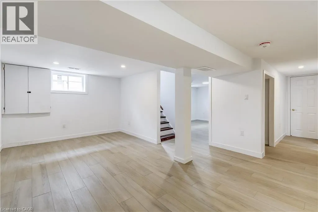 82 WEST 1ST Street