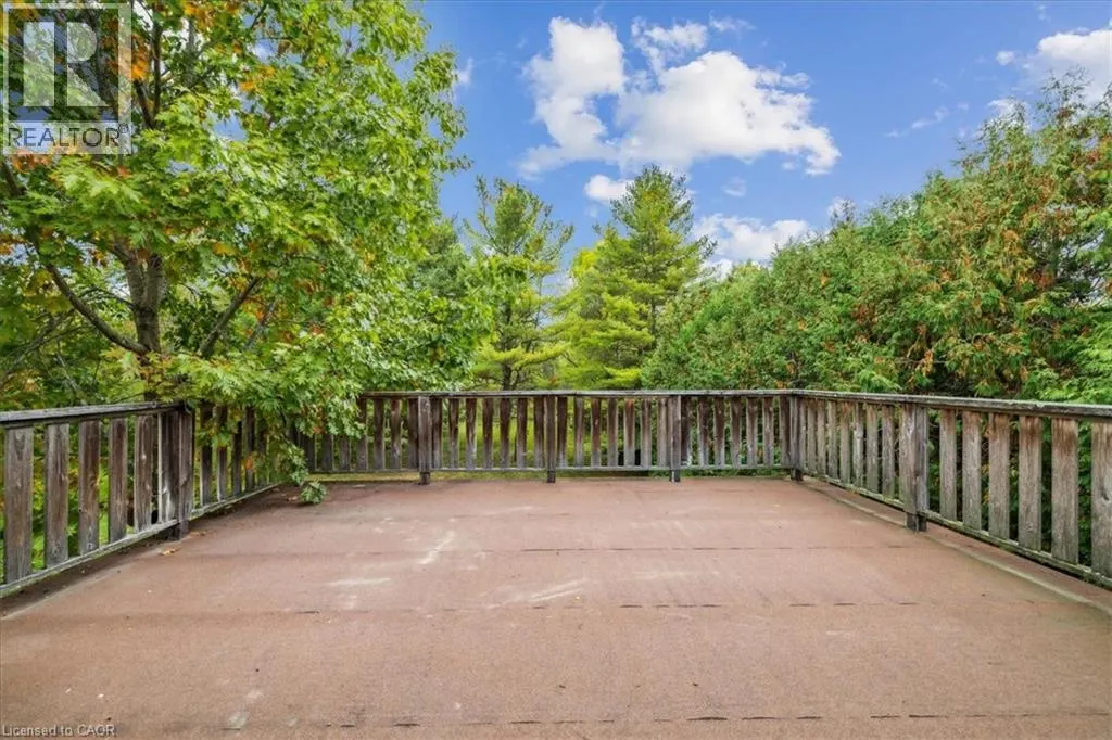 976 GARDEN Lane