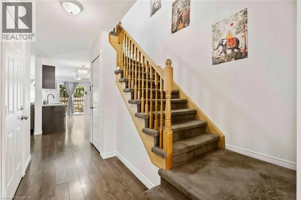 9 LAKESHORE Road Unit# 2, #2