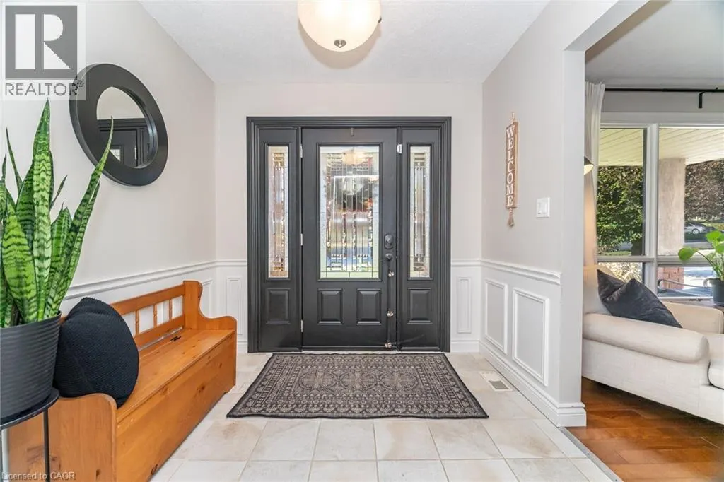 33 MORTON Avenue