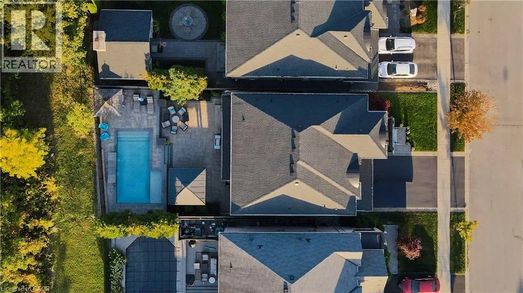 80 SUTHERLAND Crescent