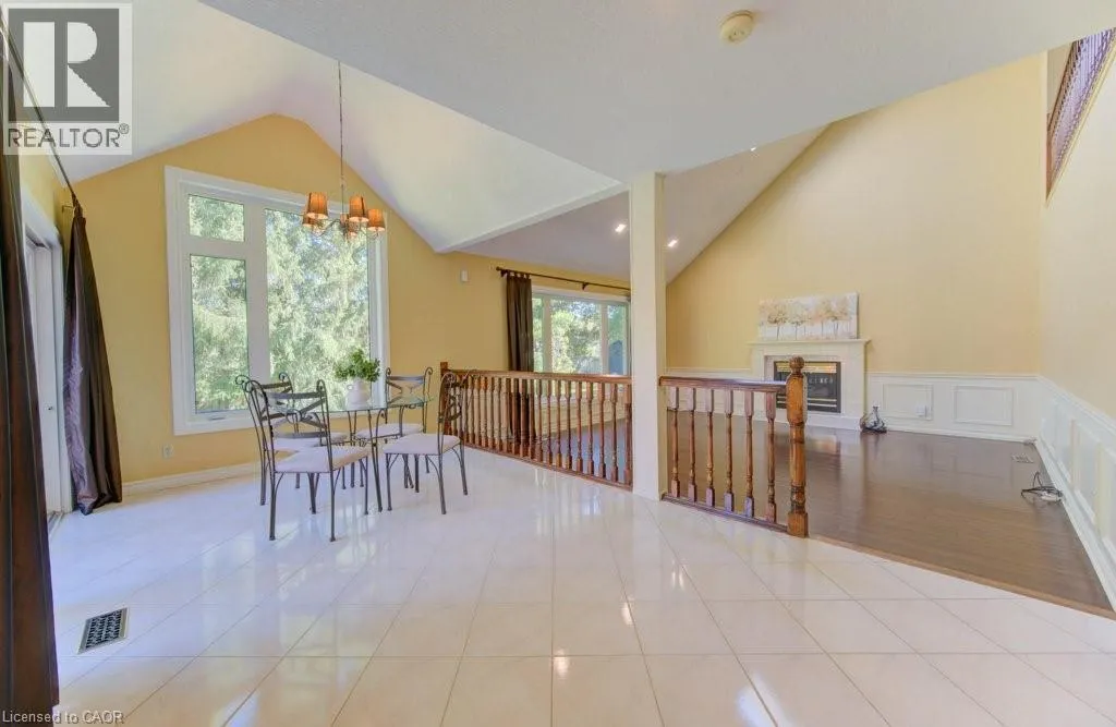 610 STONEBURY Crescent