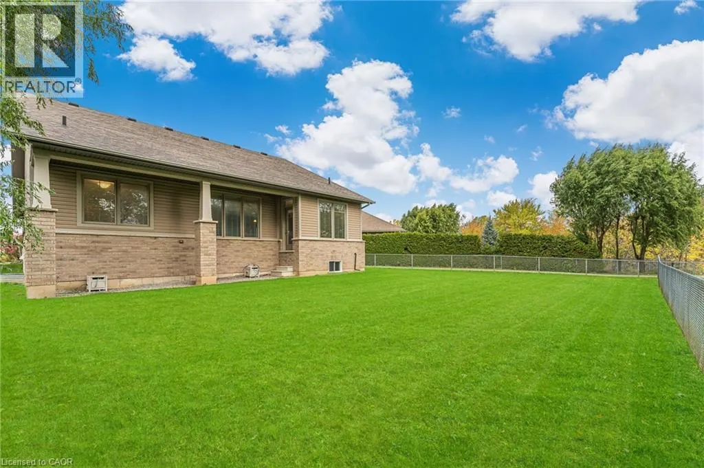 5 OAKDALE Boulevard
