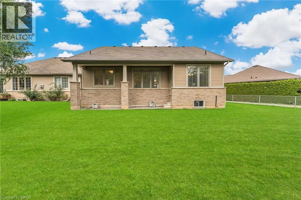 5 OAKDALE Boulevard