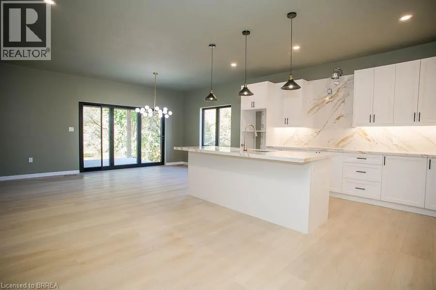 7 SCOTT Drive