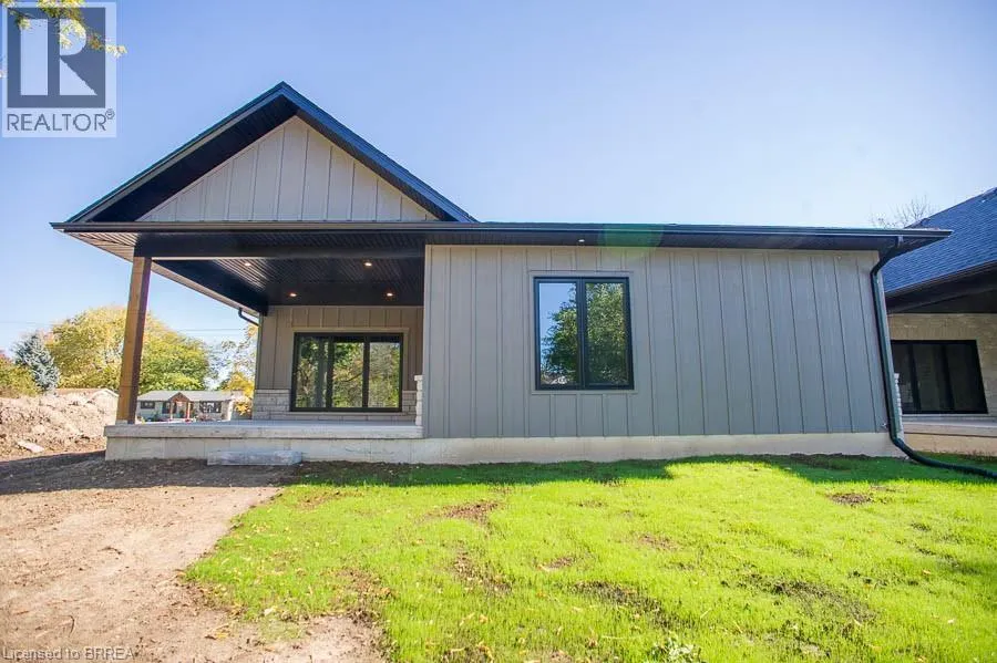 7 SCOTT Drive