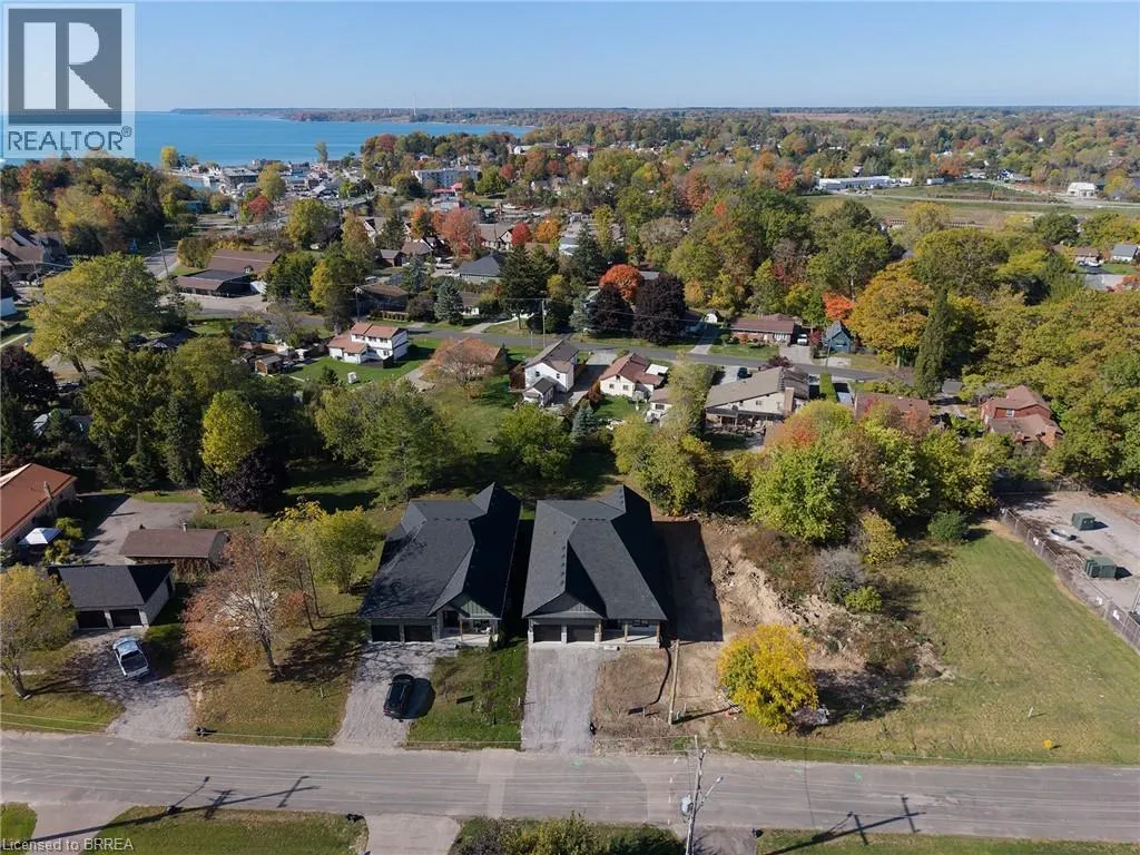 7 SCOTT Drive