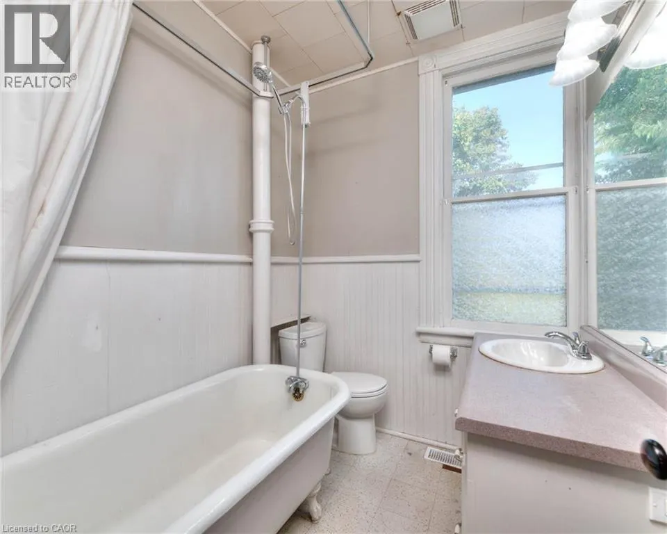 21 HURON Road
