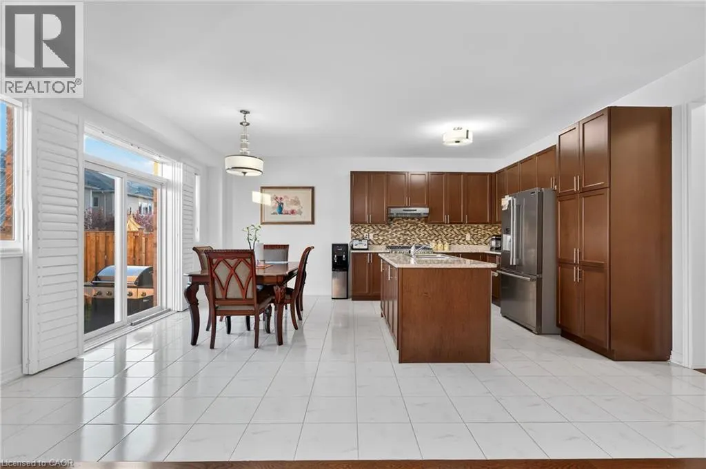 411 LINDEN Drive