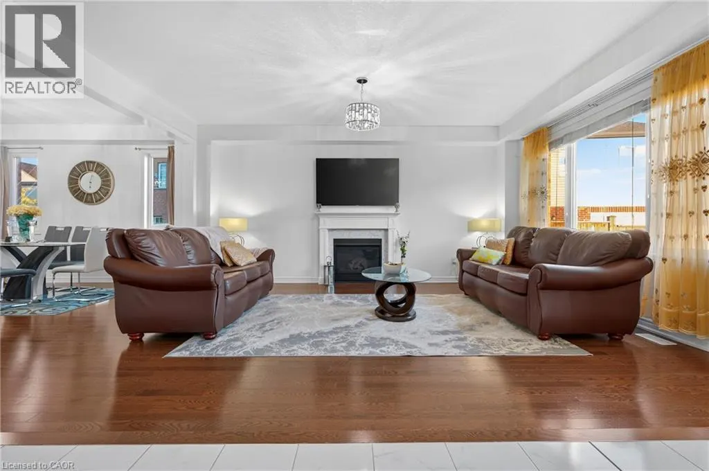 411 LINDEN Drive