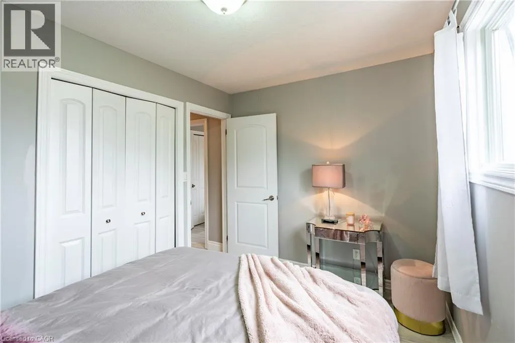 5 BEECHWOOD Avenue