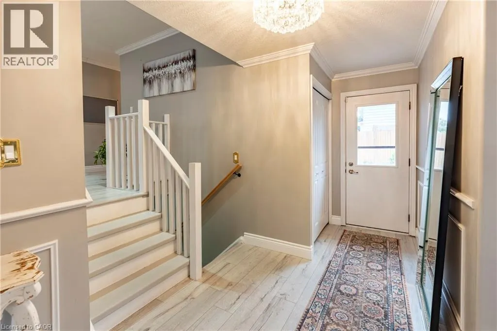 5 BEECHWOOD Avenue