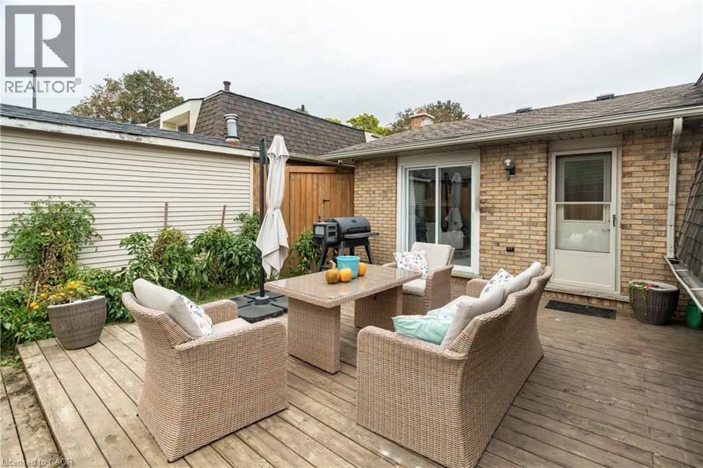 5 BEECHWOOD Avenue
