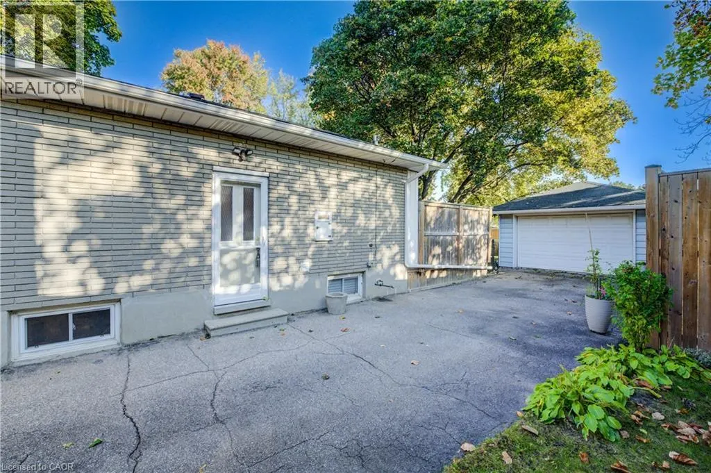 116 BONIFACE Avenue