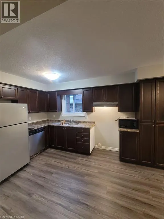 416 POLDON DRIVE
