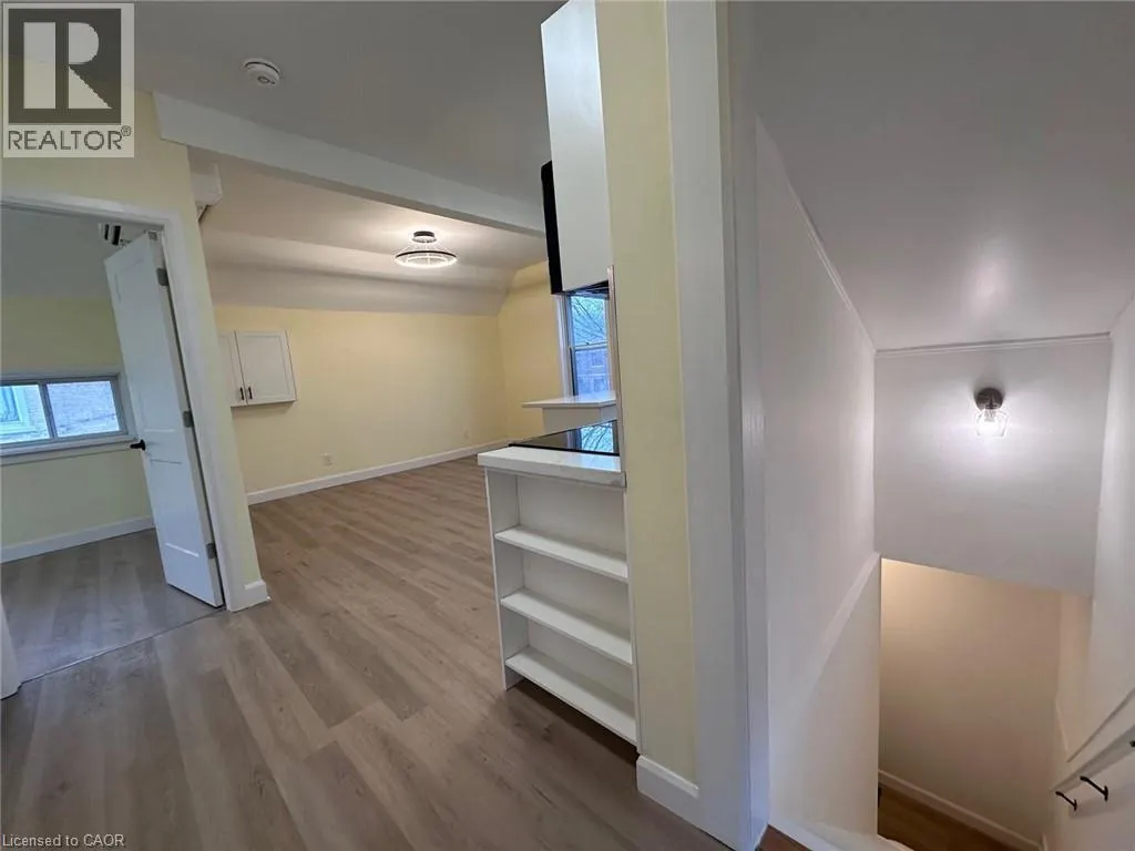315 WELLINGTON Street N Unit# 2, #2