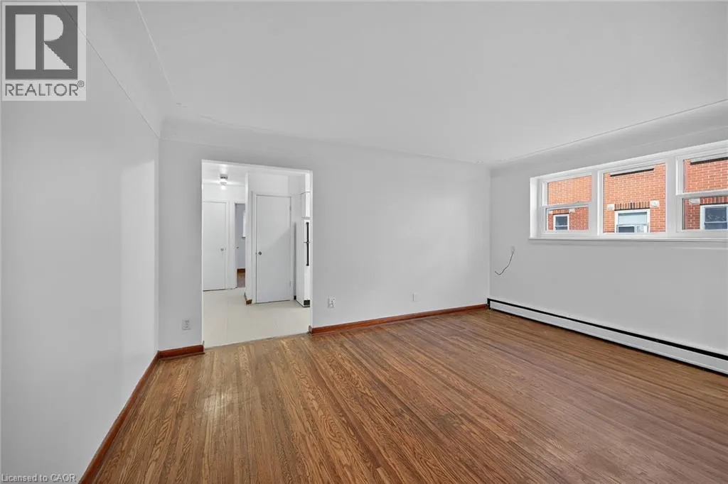 5 APPLEWOOD Avenue Unit# 1, #1
