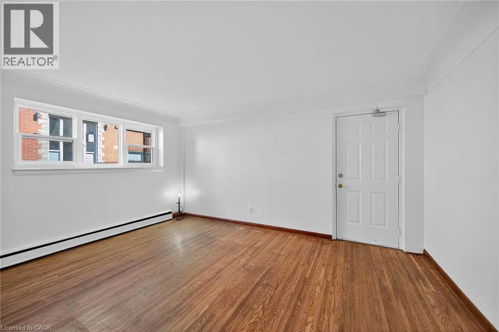 5 APPLEWOOD Avenue Unit# 1, #1