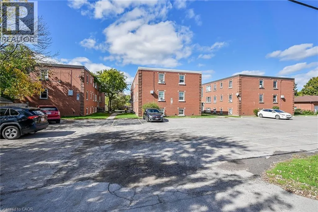 5 APPLEWOOD Avenue Unit# 1, #1