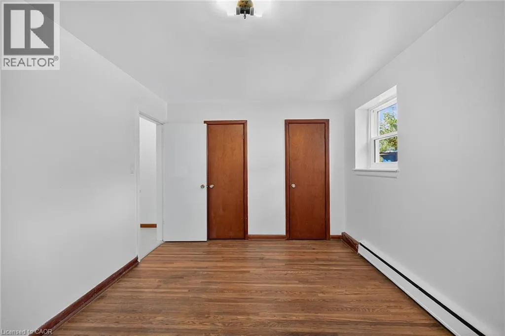 5 APPLEWOOD Avenue Unit# 1, #1