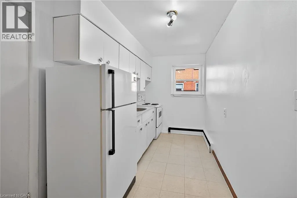 5 APPLEWOOD Avenue Unit# 1, #1