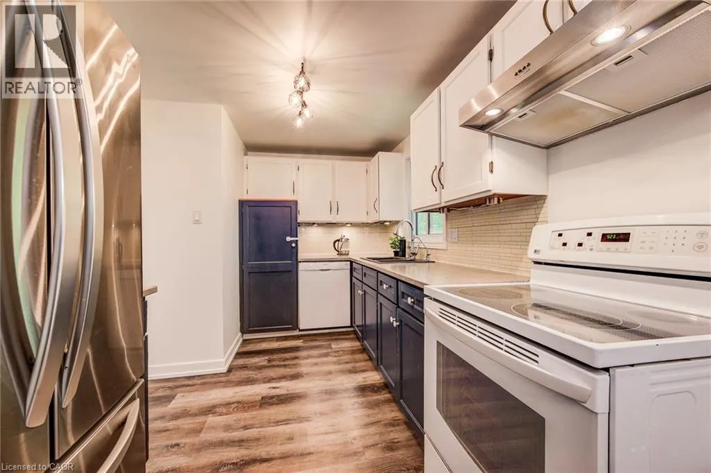98 ROLLING MEADOWS Drive