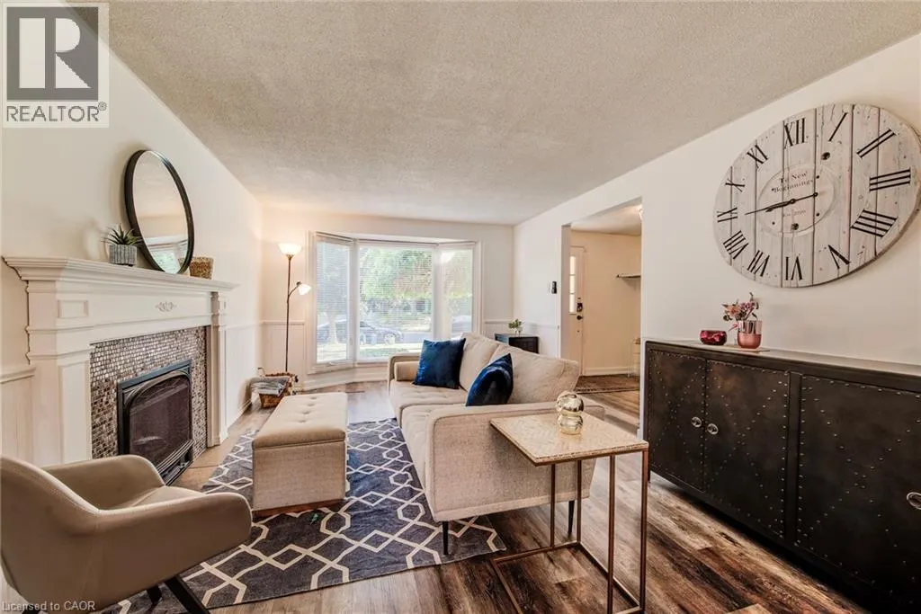 98 ROLLING MEADOWS Drive