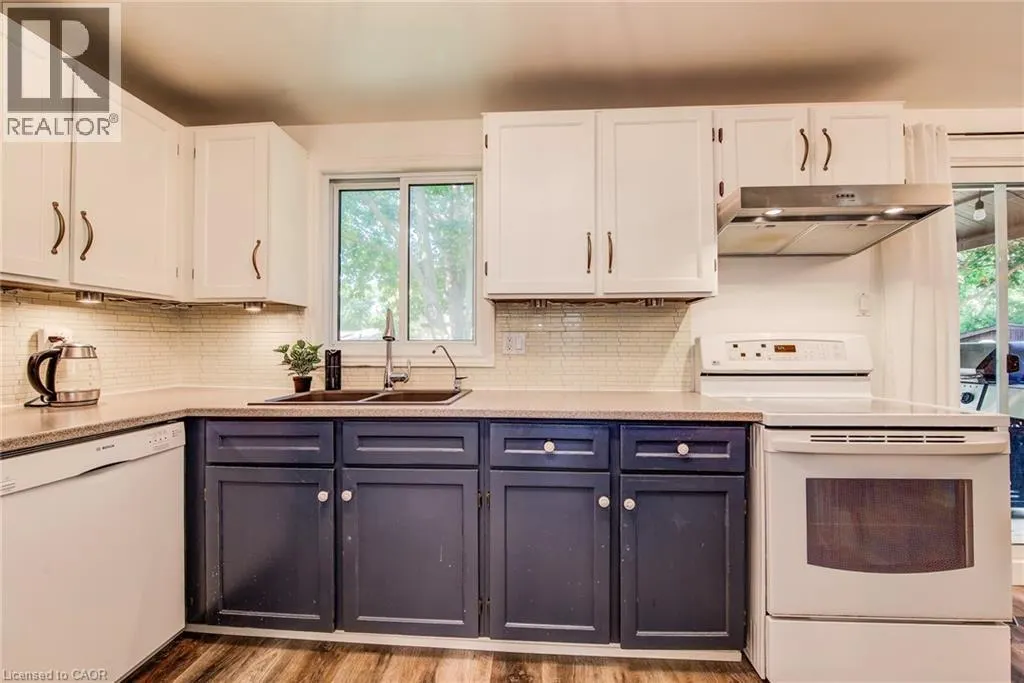 98 ROLLING MEADOWS Drive