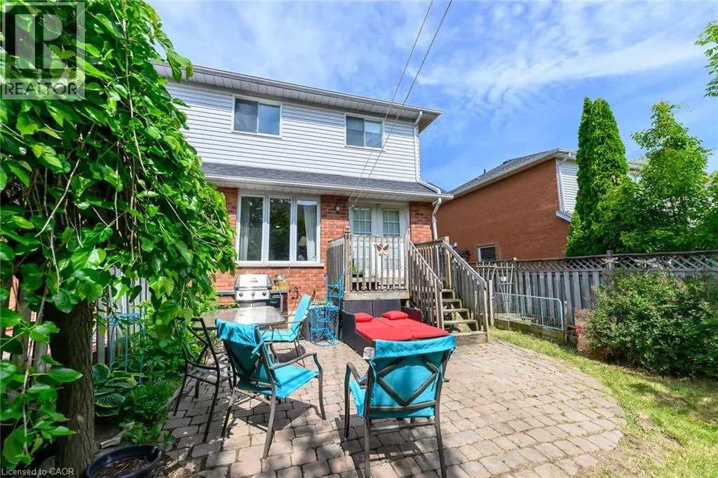 67 PINEWOODS Drive