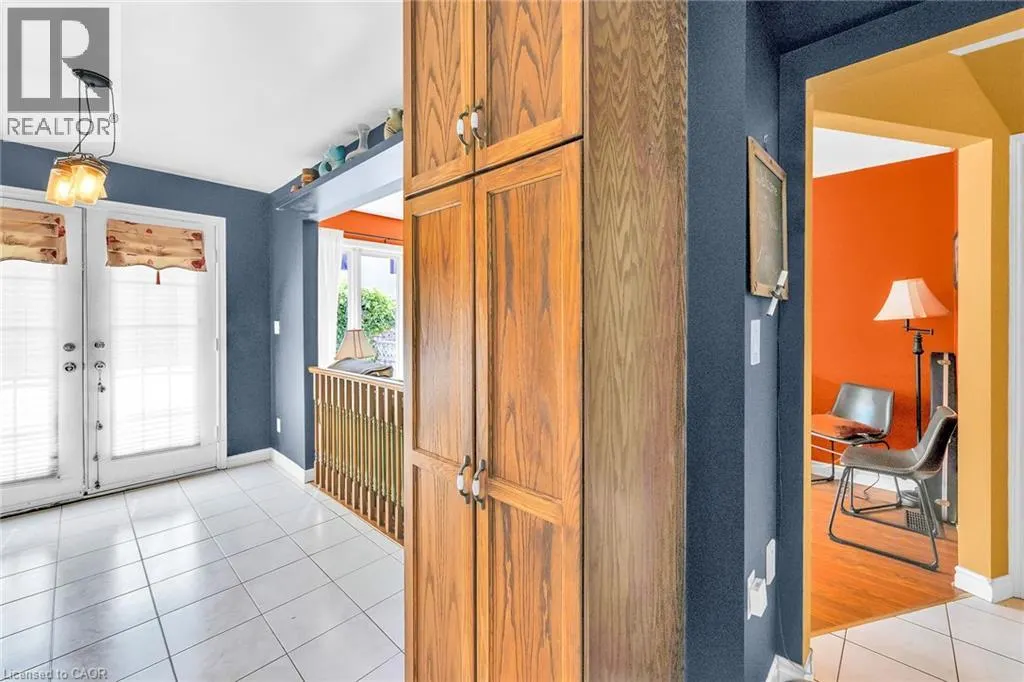 67 PINEWOODS Drive