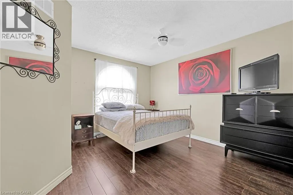 67 PINEWOODS Drive