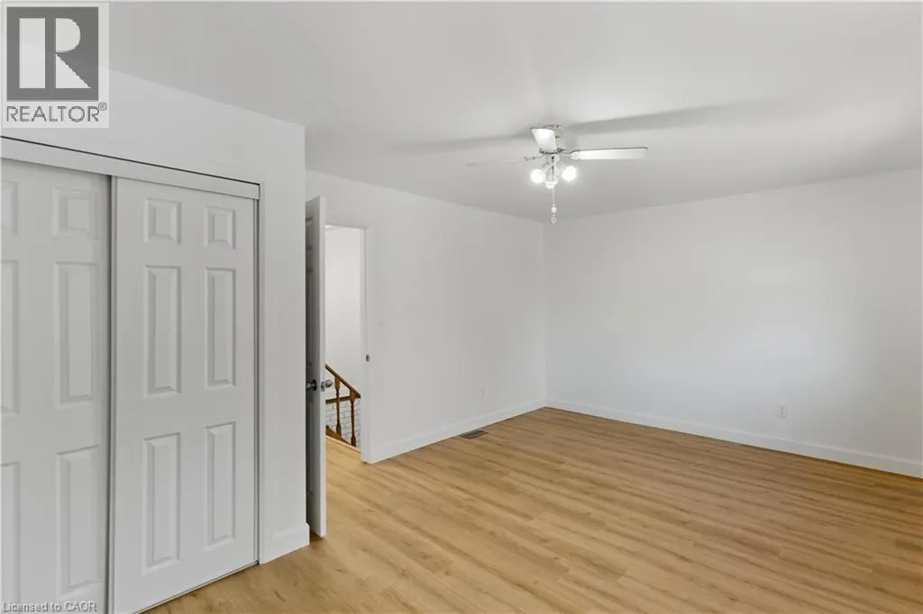 116 ROBINS Avenue