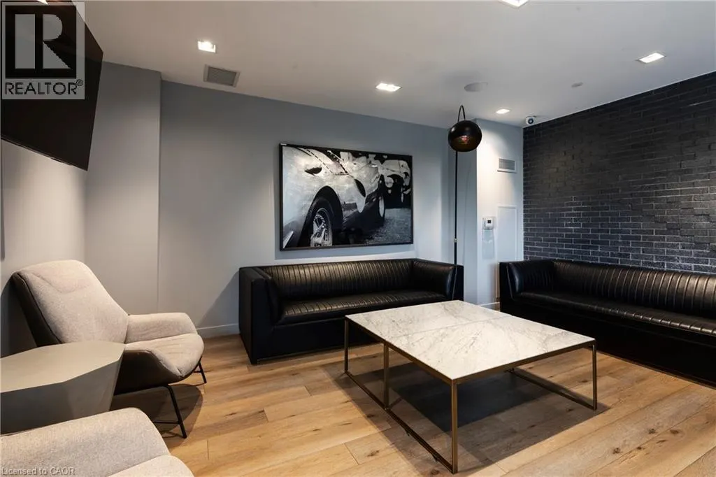 7 SMITH Crescent Unit# 424, #424
