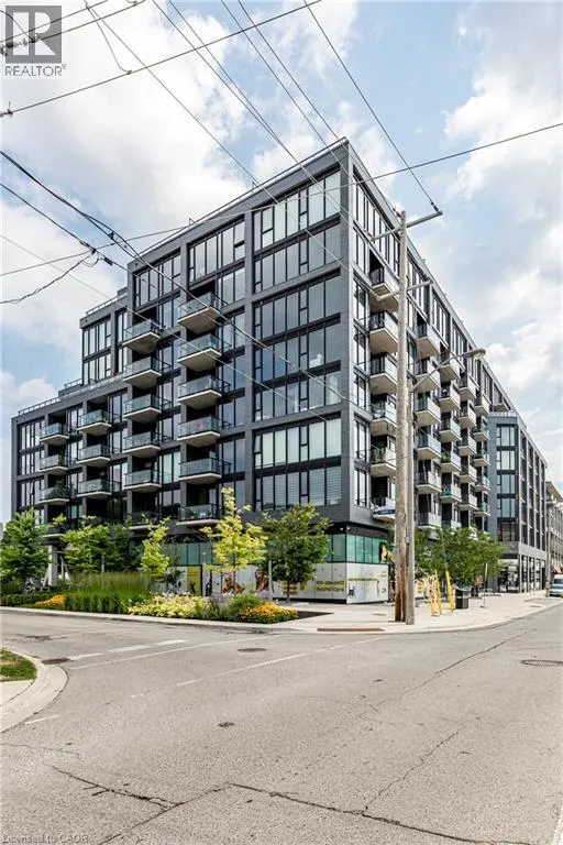 7 SMITH Crescent Unit# 424, #424