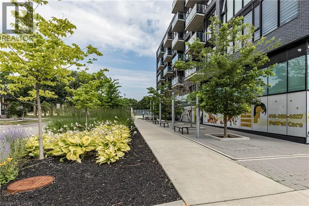 7 SMITH Crescent Unit# 424, #424
