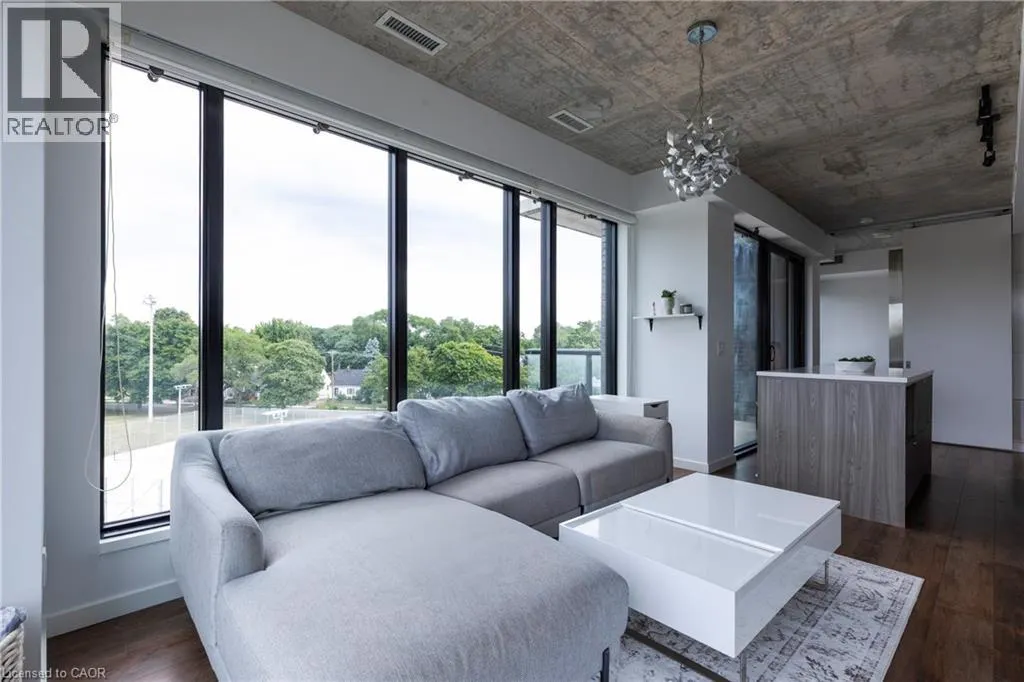 7 SMITH Crescent Unit# 424, #424