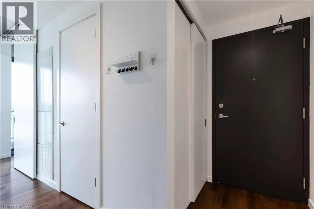7 SMITH Crescent Unit# 424, #424