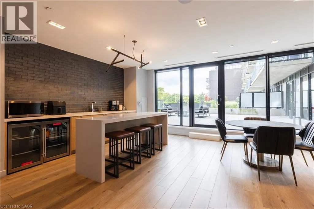 7 SMITH Crescent Unit# 424, #424