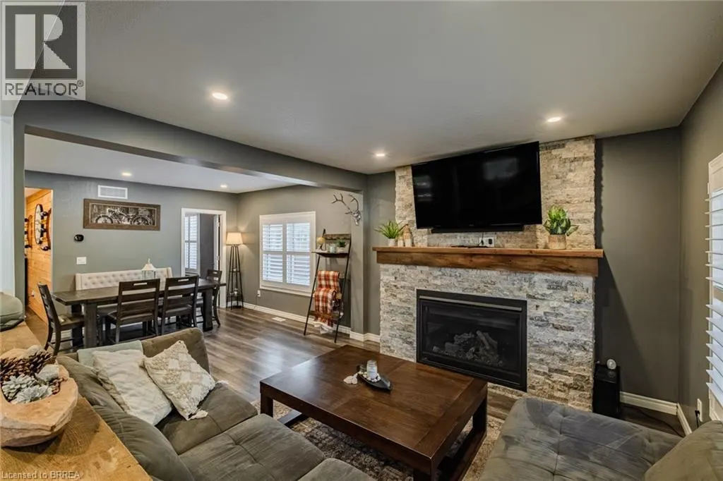 233 OAKLAND Road