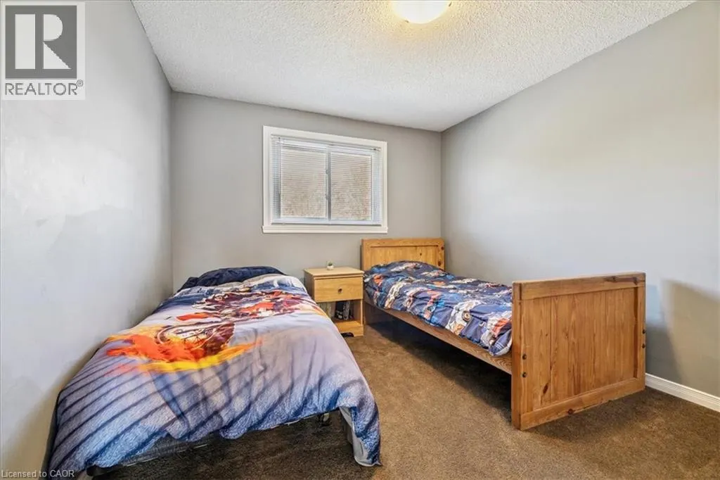 15 ELLINGTON Avenue Unit# 5, #5