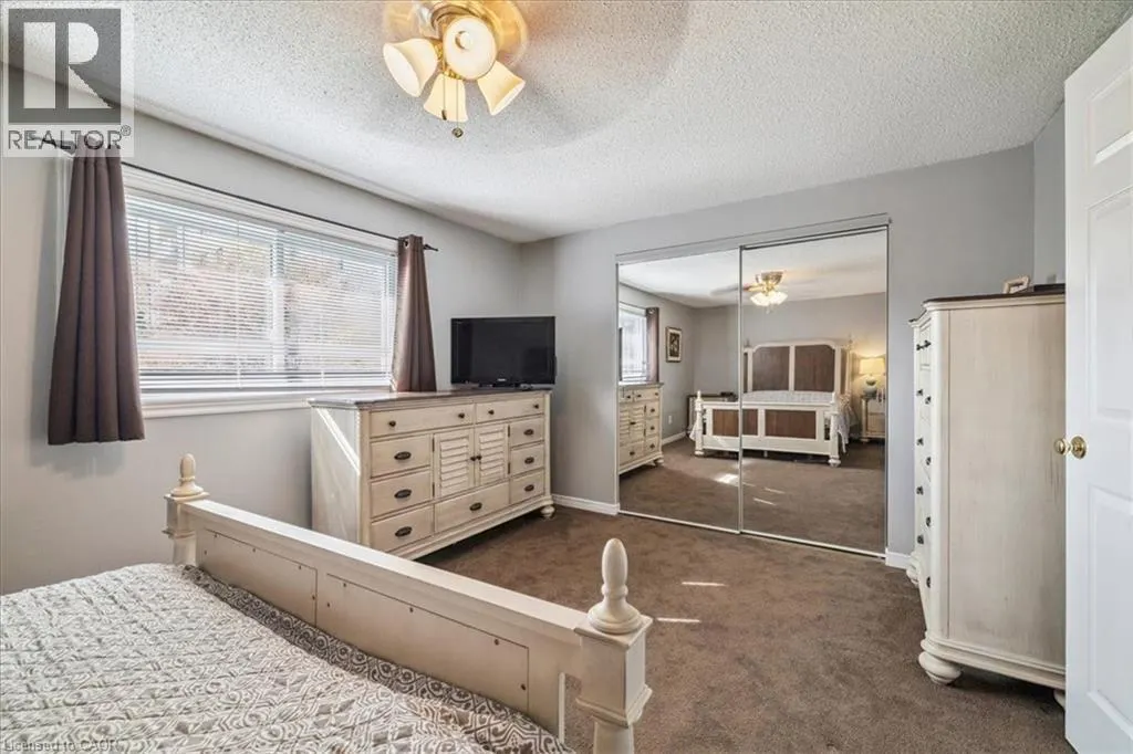 15 ELLINGTON Avenue Unit# 5, #5