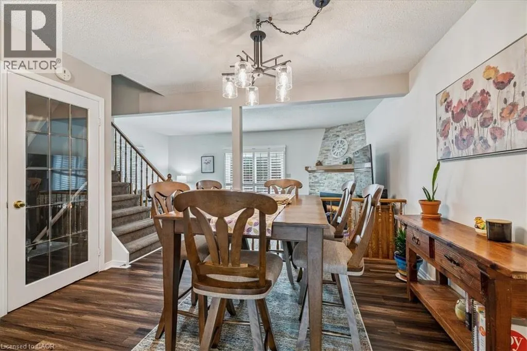 15 ELLINGTON Avenue Unit# 5, #5