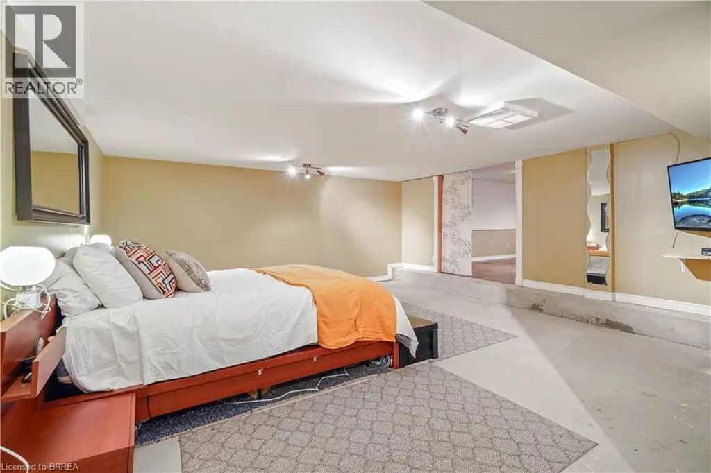 22 WAYNE Drive