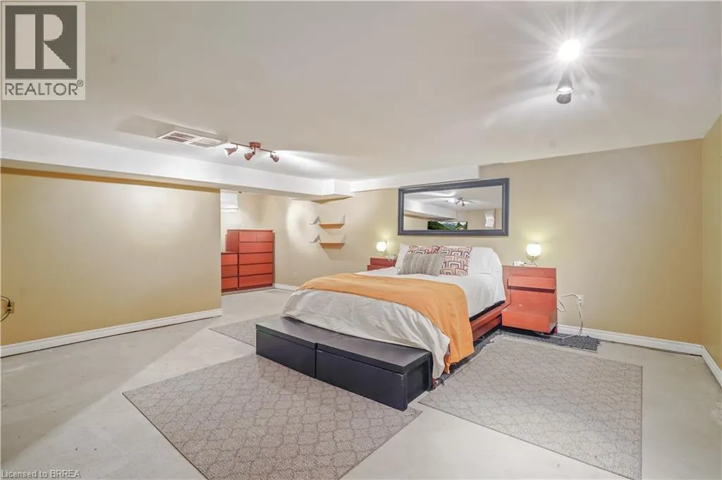 22 WAYNE Drive