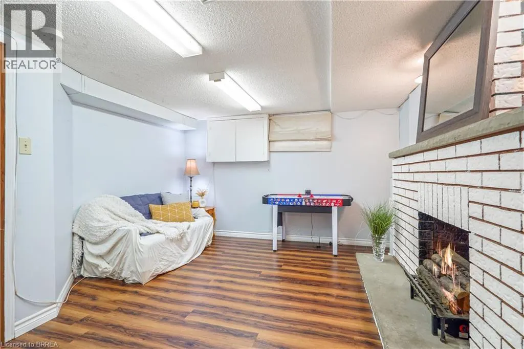 22 WAYNE Drive