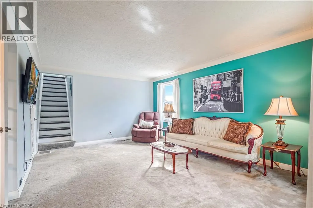 22 WAYNE Drive