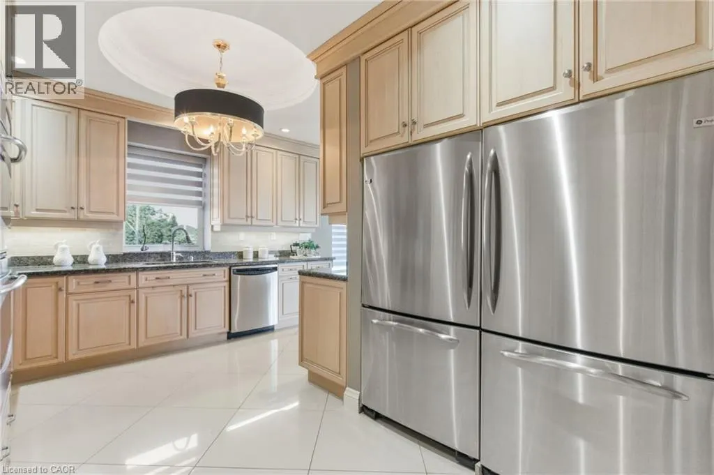 174 MOUNTAIN PARK Avenue Unit# 2W, #2W
